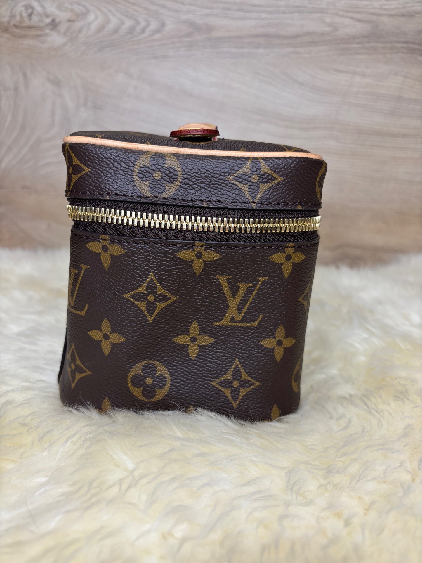 Louis Vuitton Nice Mini